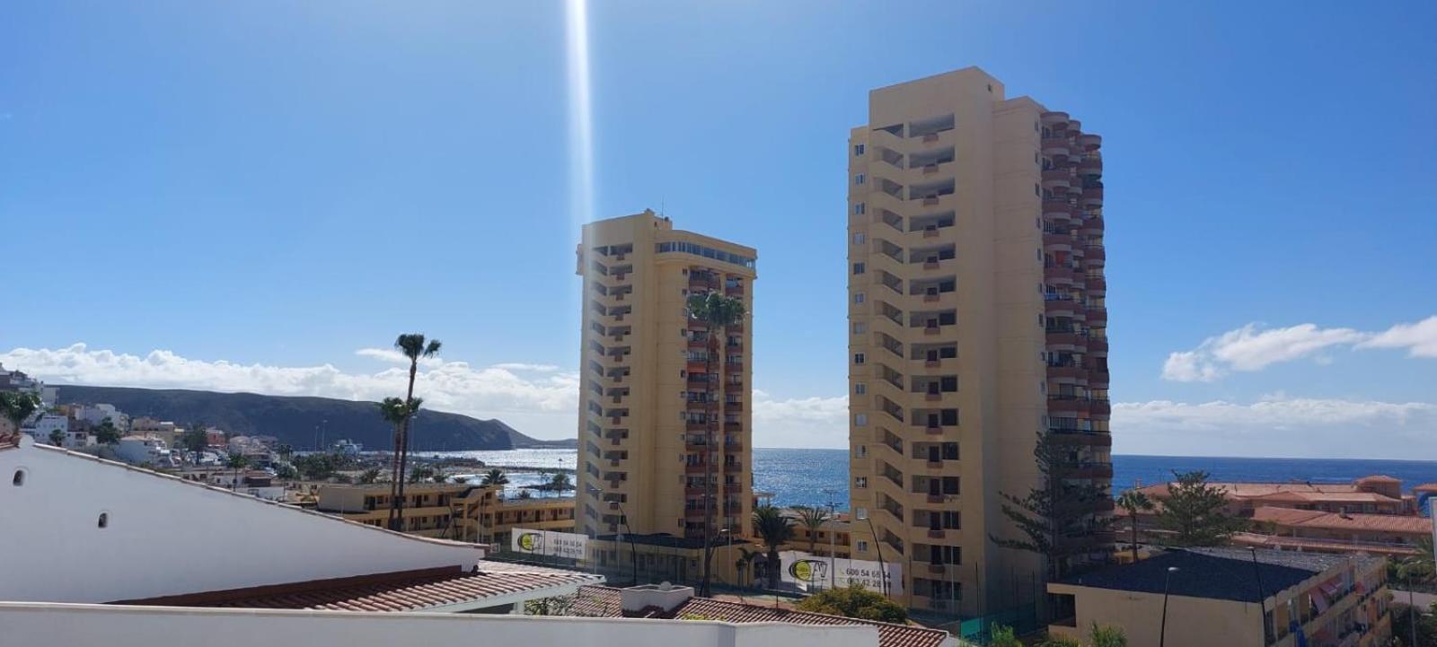 Firstline Apartment Los Cristianos Arona  Exterior foto