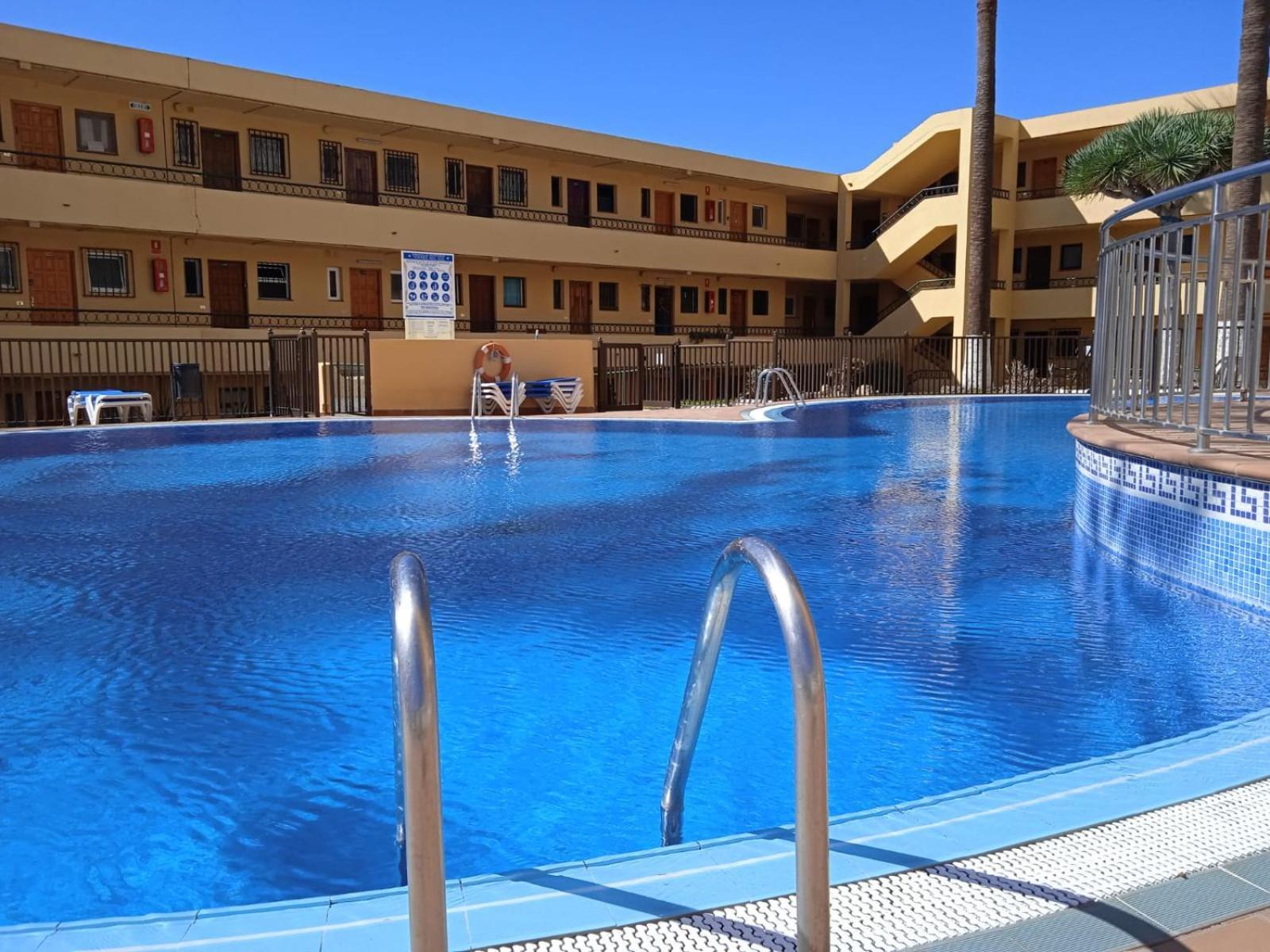 Firstline Apartment Los Cristianos Arona  Exterior foto