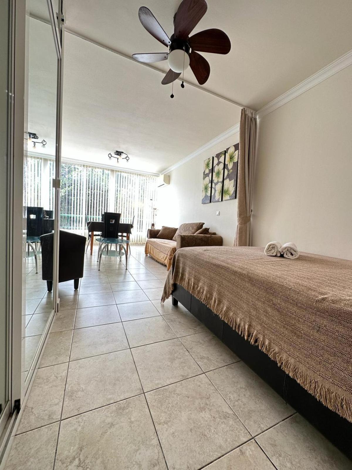 Firstline Apartment Los Cristianos Arona  Exterior foto